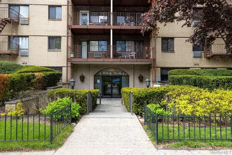 2201 Palmer Ave #3F, New Rochelle, NY 10801