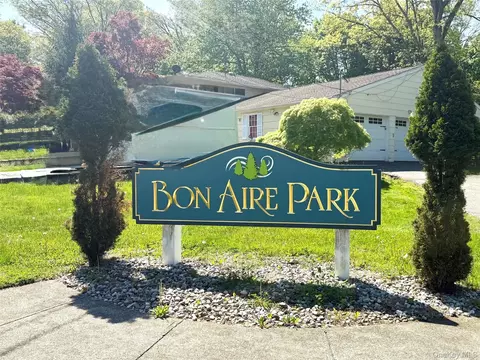 164 Somerset Dr, Ramapo, NY 10901