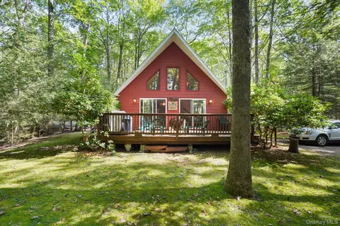 16 Canal Rd, Thompson, NY 12790