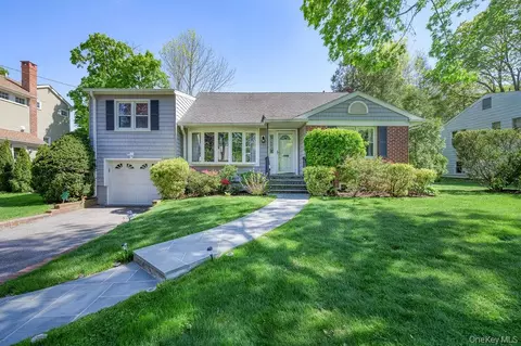 25 Frederick Ln, Scarsdale, NY 10583