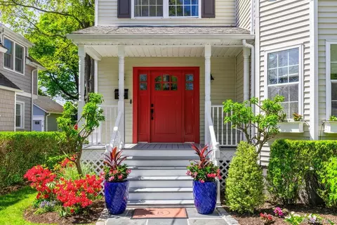 Exterior - 34 Davis Ave, Rye, NY 10580 photo 2 of 6