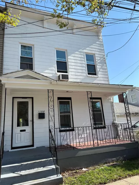 1108 1st Ave, North Hempstead, NY 11040
