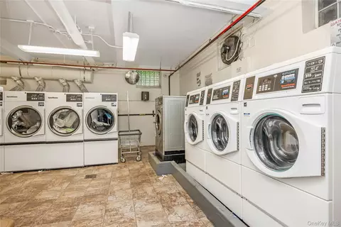 Other - 150-10 71st Ave #2K, New York, NY 11367 photo 3 of 3