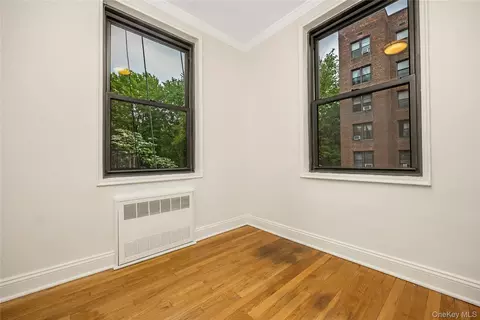 Bedroom - 150-10 71st Ave #2K, New York, NY 11367 photo 4 of 4