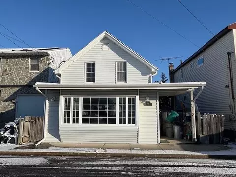 144 Beach Ave, Bellmore, NY 11710