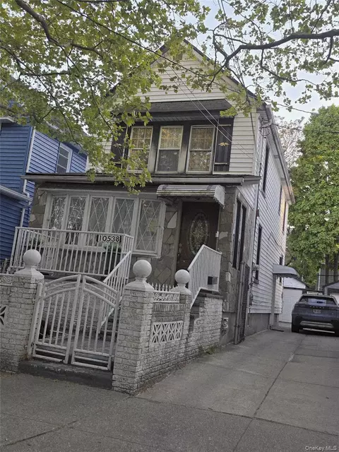 10538 89th St, New York, NY 11417