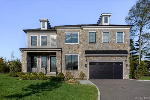 1 Sequoia Cir, North Hempstead, NY 11030