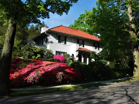 130 E Cedar St, Mount Vernon, NY 10552