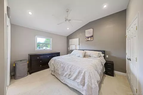 Bedroom - 8 Elder Dr, Commack, NY 11725 photo 4 of 5