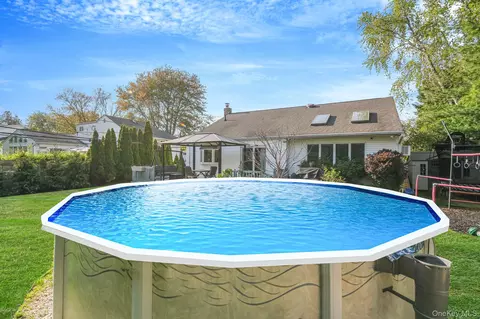 Exterior - 8 Elder Dr, Commack, NY 11725 photo 4 of 5