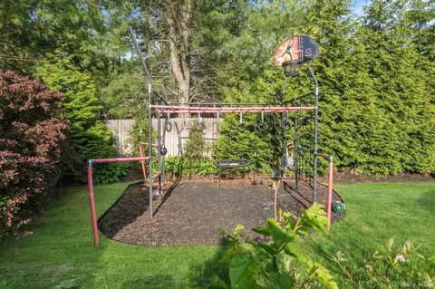 Exterior - 8 Elder Dr, Commack, NY 11725 photo 5 of 5