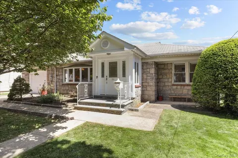 29 Teresa Ave, Yonkers, NY 10704