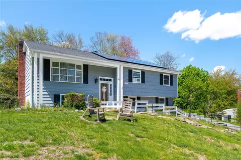 36 Quarry Dr, Wappinger, NY 12590