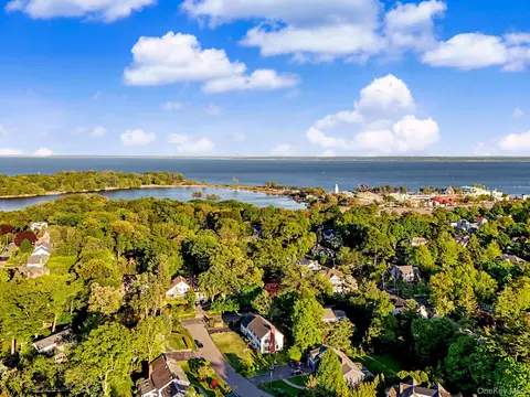 View/Area - 4 Clark Ln, Rye, NY 10580 photo 1 of 1