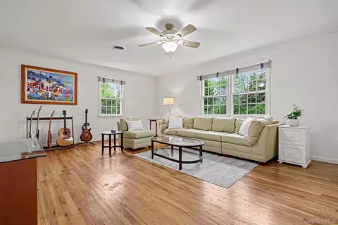 Living - 4 Clark Ln, Rye, NY 10580 photo 3 of 3