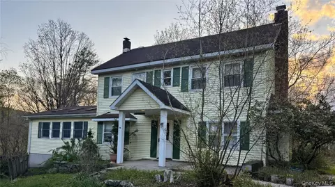43 Taylor Rd, Parksville, NY 12768