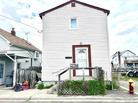 146 Beach Ave, Bellmore, NY 11710