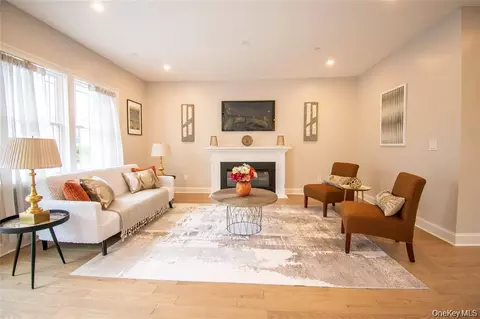 Living - 3004 Harbor St, Baldwin, NY 11510 photo 5 of 6