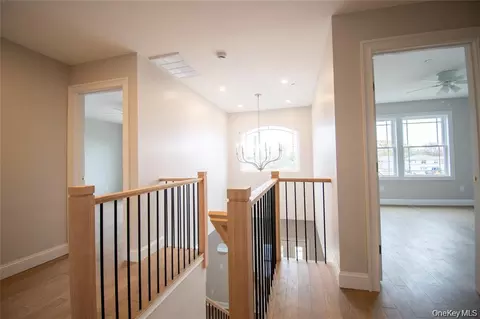 Entry Way - 3004 Harbor St, Baldwin, NY 11510 photo 6 of 7