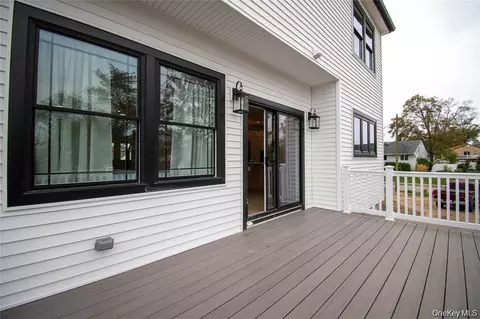 Exterior - 3004 Harbor St, Baldwin, NY 11510 photo 2 of 2