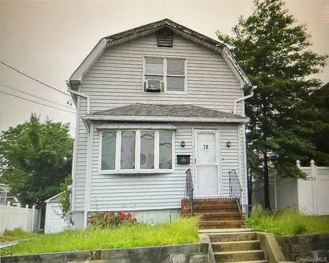 78 Mckee St, North Hempstead, NY 11001