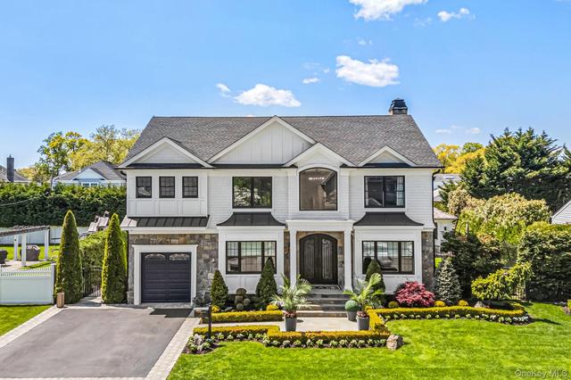 25 Boyd Dr, North Hempstead, NY 11590