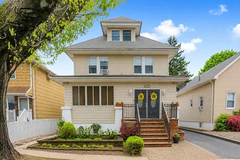 109 Adams Ave, Staten Island, NY 10306