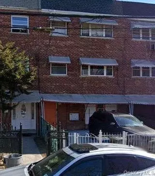 450 Commonwealth Ave #3, New York, NY 10473