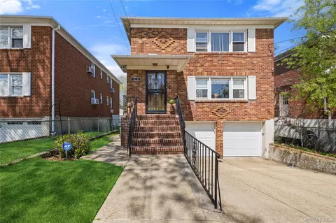 15163 19th Ave, New York, NY 11357