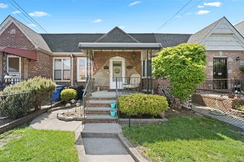5938 69th Ln, New York, NY 11378
