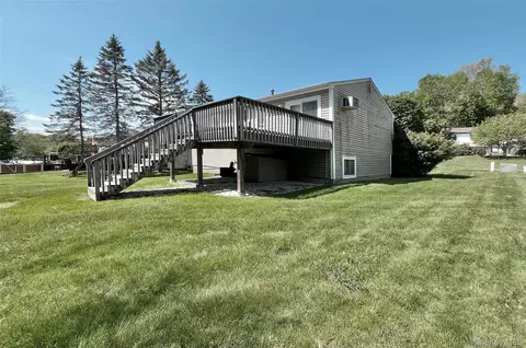 Exterior - 554 High St, Monroe, NY 10950 photo 4 of 5