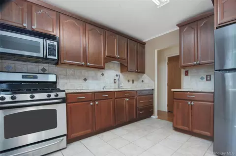 Kitchen - 554 High St, Monroe, NY 10950 photo 3 of 7