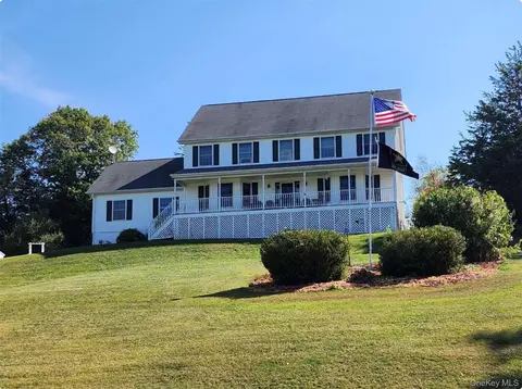 58 Nancy Ln, Chester, NY 10918