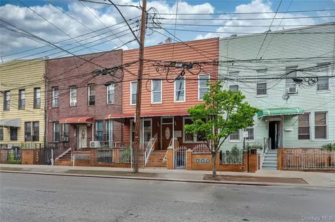 823 40th St, Brooklyn, NY 11232