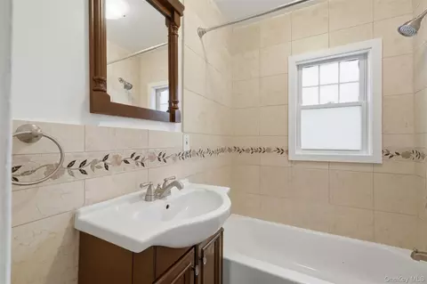 Bath - 20 Samstag Ave, Ossining, NY 10562 photo 3 of 3