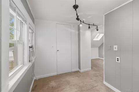 Entry Way - 20 Samstag Ave, Ossining, NY 10562 photo 9 of 10