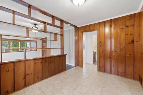 Entry Way - 20 Samstag Ave, Ossining, NY 10562 photo 1 of 10