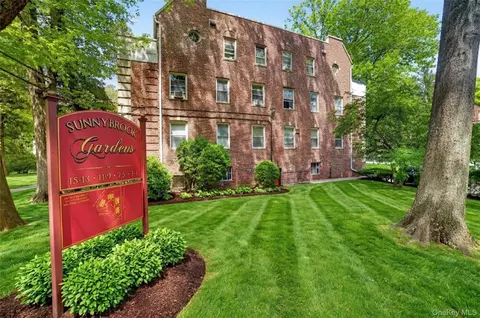 15 Sunnybrook Rd #3A, Yonkers, NY 10708