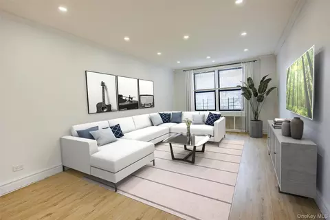 100-25 Queens Blvd #2R, New York, NY 11375