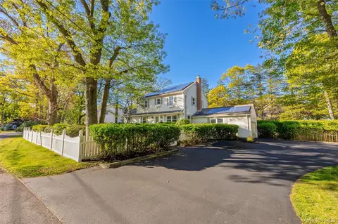 Exterior - 15 Oxbow Rd, Patchogue, NY 11772 photo 5 of 15