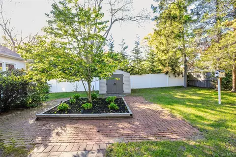 Exterior - 15 Oxbow Rd, Patchogue, NY 11772 photo 13 of 15