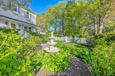 Exterior - 15 Oxbow Rd, Patchogue, NY 11772 photo 3 of 15