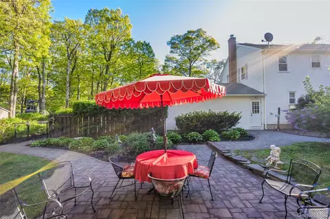 Exterior - 15 Oxbow Rd, Patchogue, NY 11772 photo 8 of 15