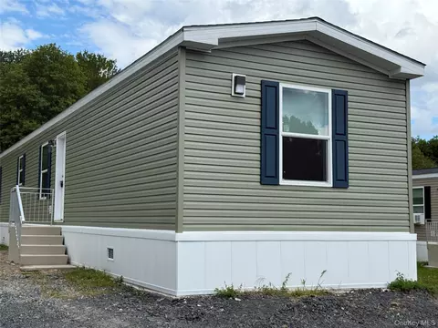 51 Peebles Ln, Mamakating, NY 12722