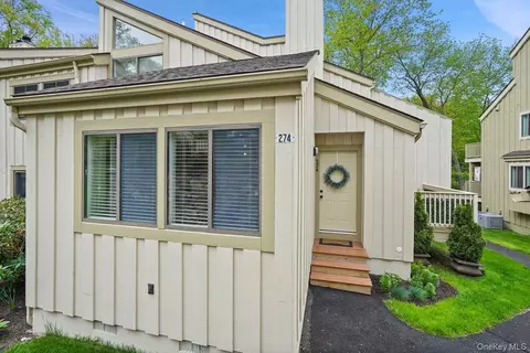 274 Maplewood Dr, Lewisboro, NY 10590