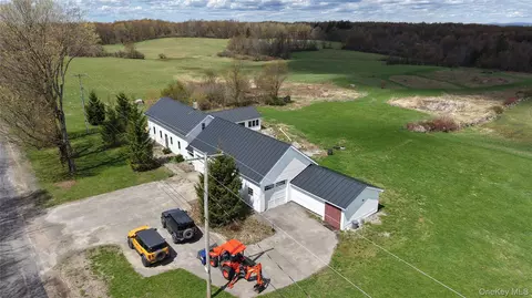 1702 Diary Hill Rd, Newport, NY 13416