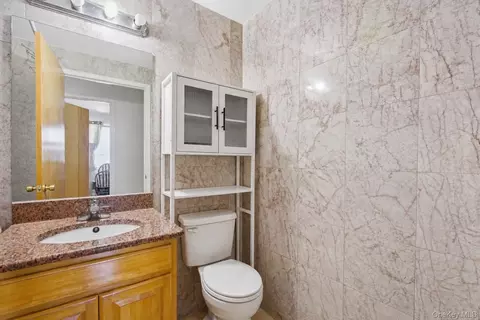 14225 37th Ave #6B, Flushing, NY 11354