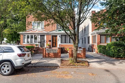 65-17 78th Ave, New York, NY 11385