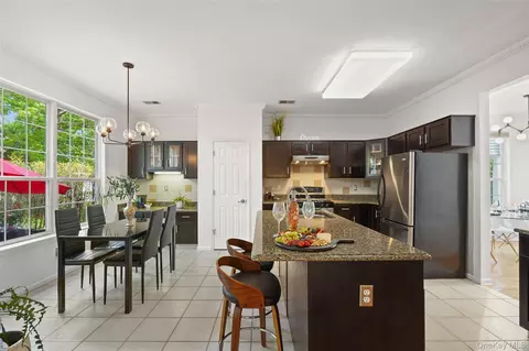 Kitchen - 36 Scofield Ct, Peekskill, NY 10566 photo 2 of 4