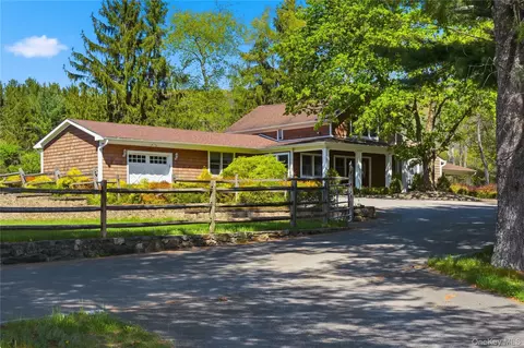 234 Hynes Rd, Beekman, NY 12570